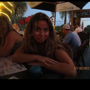 Meet your Posher, Maya